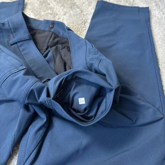 Lululemon ABC Classic Fit Pant - Picture 6 of 7